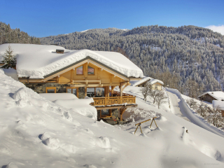 Skiez dans les Alpes - jacuzzi